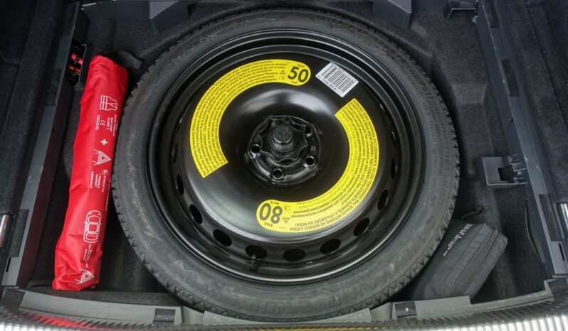 AUDI A4 AVANT 2.0L TDI S-TRONIC 150 CH complet