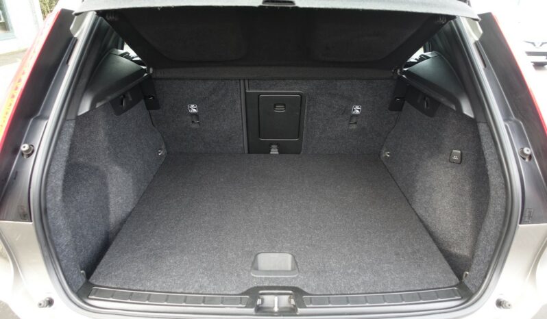 VOLVO XC 40 T4 HYBRIDE RECHARGEABLE GEARTRONIC 211 CH INSCRIPTION complet