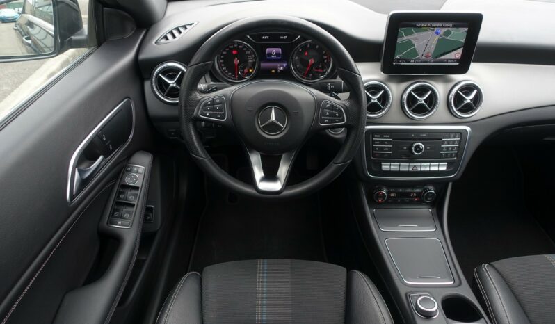 MERCEDES CLASSE CLA 180 I BERLINE 7G-DCT complet