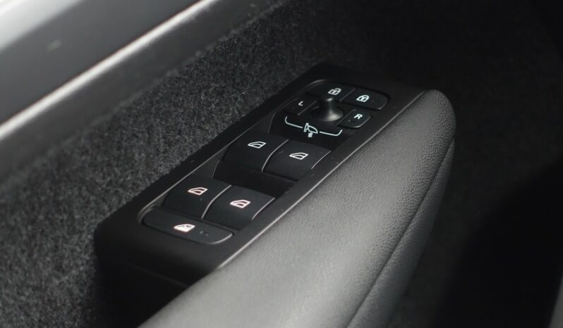 VOLVO XC 40 T4 HYBRIDE RECHARGEABLE GEARTRONIC 211 CH  INSCRIPTION complet