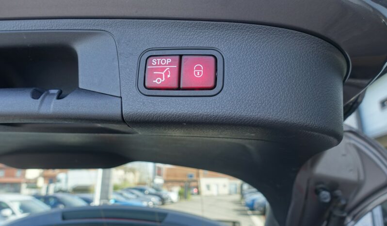 MERCEDES CLASSE GLA 250 E HYBRIDE RECHARGEABLE 262 CH AMG-LINE complet