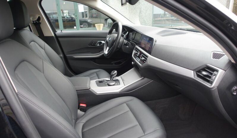 BMW 318 DA TOURING SERIE 3 MHEV BVA complet