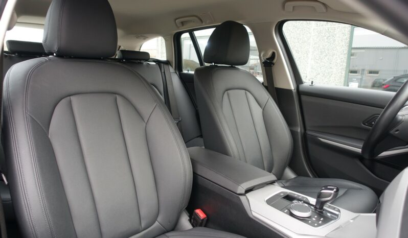 BMW 318 DA TOURING SERIE 3 MHEV BVA complet