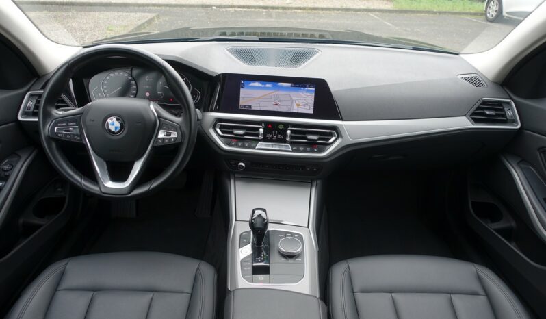 BMW 318 DA TOURING SERIE 3 MHEV BVA complet