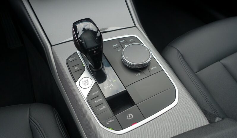 BMW 318 DA TOURING SERIE 3 MHEV BVA complet