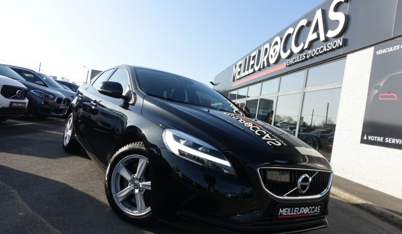 VOLVO V40 2.0L D2 GEARTRONIC 120CH BLACK EDITION complet