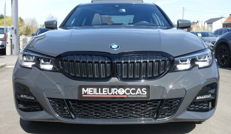 BMW 320 E BERLINE HYBRIDE RECHARGEABLE PACK M complet