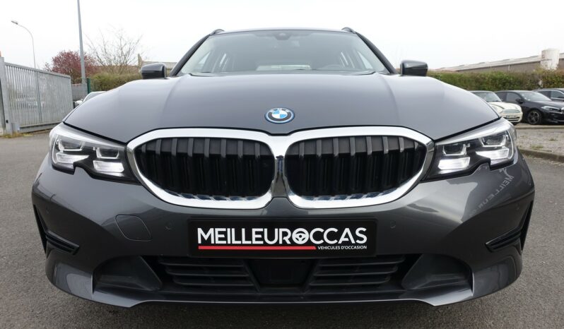 BMW 320 E TOURING HYBRIDE RECHARGEABLE 204 CH complet