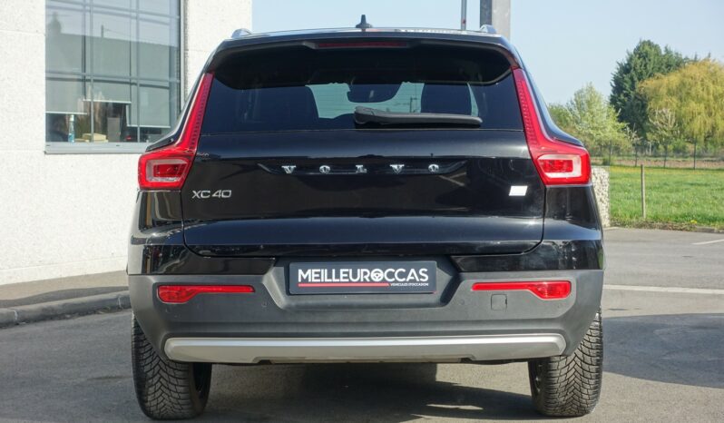 VOLVO XC 40 T4 HYBRIDE RECHARGEABLE GEARTRONIC 211 CH ( 129 CH + 82 CH ) INSCRIPTION complet