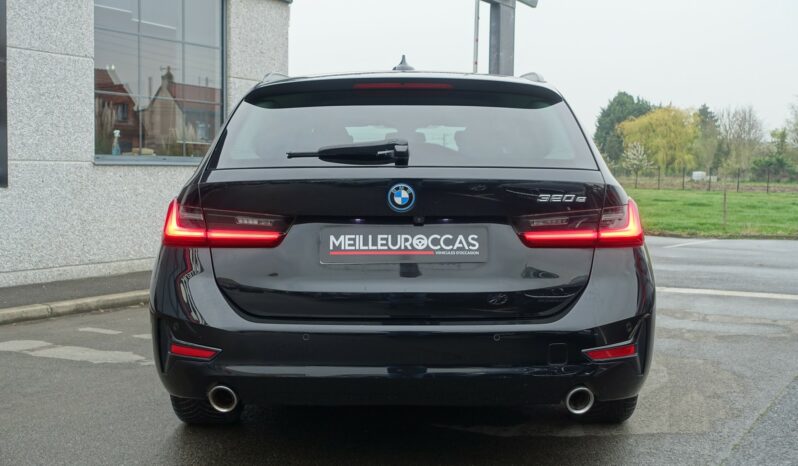 BMW 320 E TOURING HYBRIDE RECHARGEABLE 204 CH complet