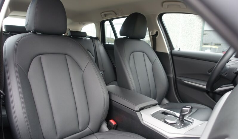 BMW 318 DA TOURING SERIE 3 MHEV BVA complet
