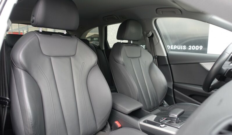 AUDI A4 AVANT 30 TDI MHEV S-TRONIC complet