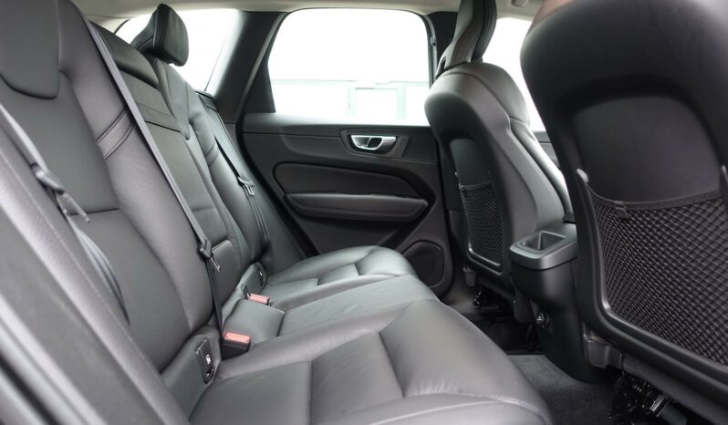 VOLVO XC 60 D4 2.0 L GEARTRONIC 163CH MOMENTUM complet