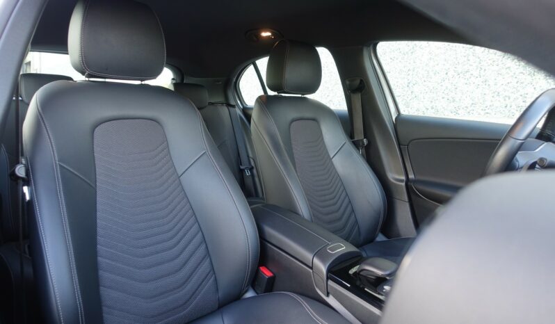 MERCEDES CLASSE A 180d 8G-DCT complet