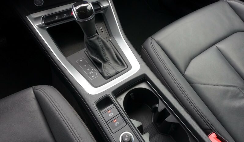 AUDI Q3 35 TDI 150 CH S-TRONIC complet
