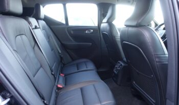 VOLVO XC 40 T4 HYBRIDE RECHARGEABLE GEARTRONIC 211 CH ( 129 CH + 82 CH ) INSCRIPTION complet