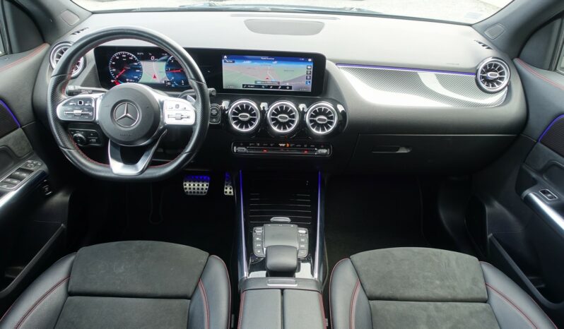 MERCEDES CLASSE GLA 200D 8G-DCT AMG-LINE complet
