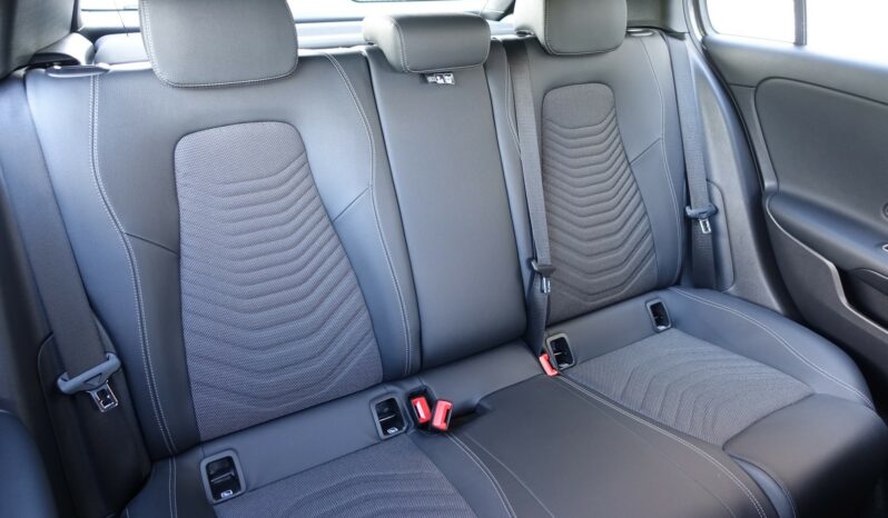 MERCEDES CLASSE A 180d 8G-DCT complet