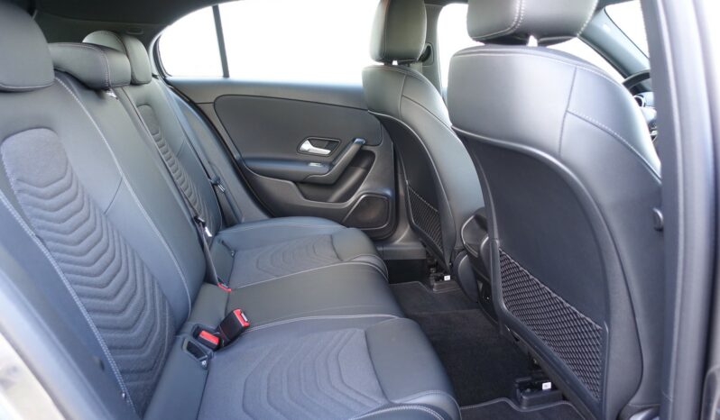 MERCEDES CLASSE A 180d 8G-DCT complet