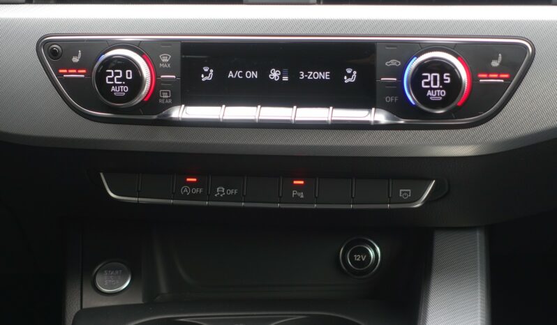 AUDI A4 AVANT 35 TDI S-TRONIC 150 CH complet