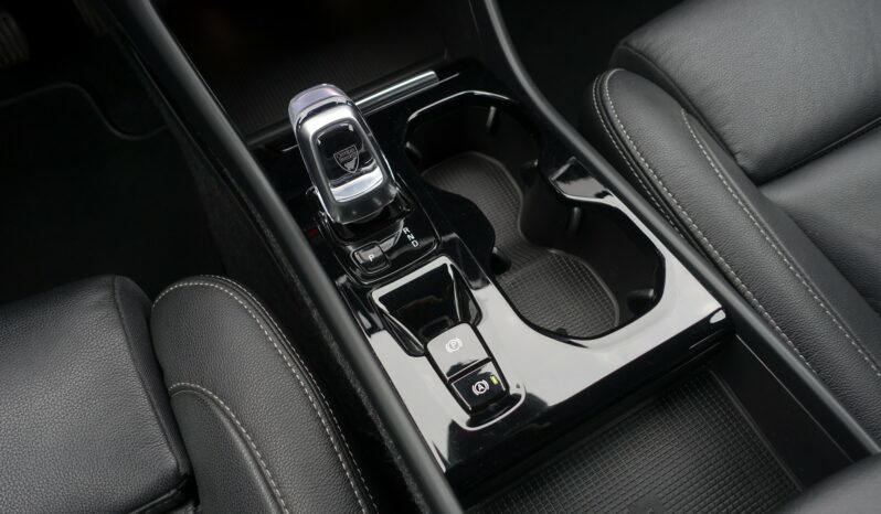 VOLVO XC 40 T5 HYBRIDE RECHARGEABLE GEARTRONIC 262 CH  INSCRIPTION complet