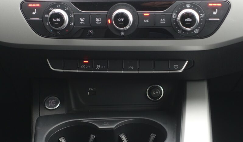 AUDI A4 AVANT 30 TDI MHEV S-TRONIC complet