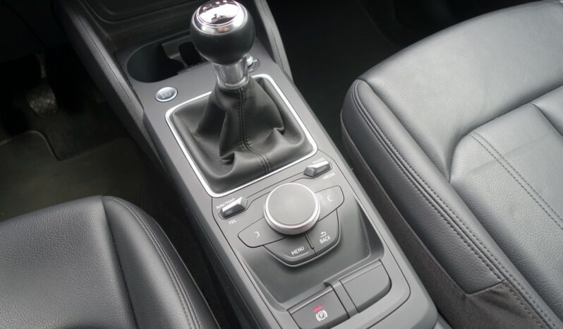 AUDI Q2 30 TDI S-LINE complet