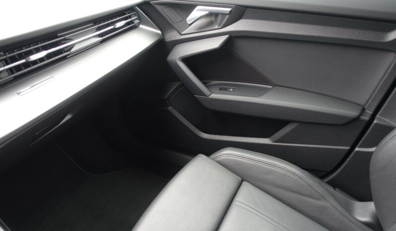 AUDI A3 SPORTBACK 30 TFSI S-TRONIC complet