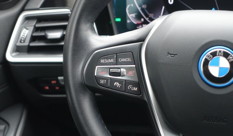 BMW 320 E TOURING HYBRIDE RECHARGEABLE 204 CH complet