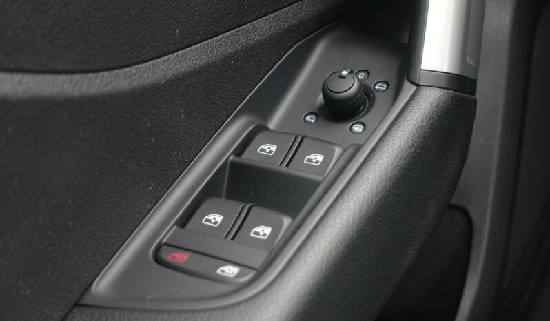 AUDI Q2 30 TDI S-LINE complet