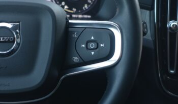 VOLVO XC 40 T4 HYBRIDE RECHARGEABLE GEARTRONIC 211 CH ( 129 CH + 82 CH ) INSCRIPTION complet