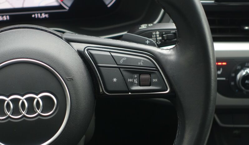 AUDI A4 AVANT 30 TDI MHEV S-TRONIC complet