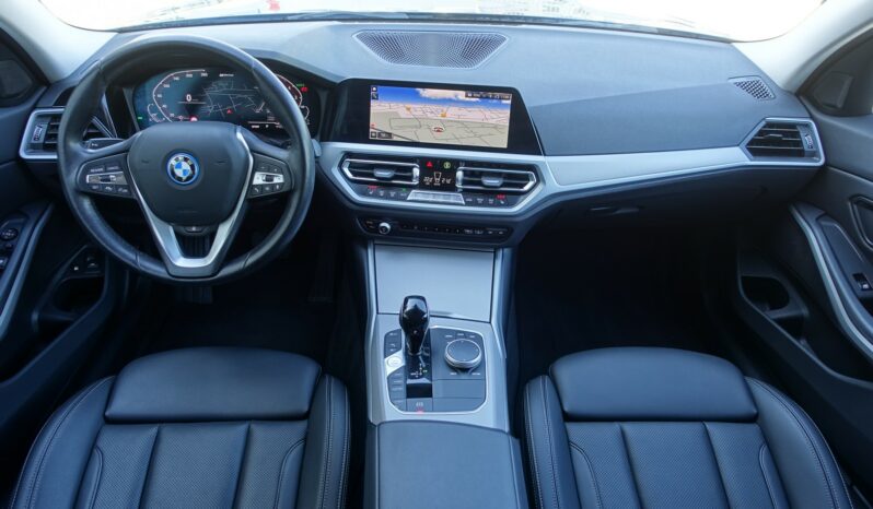 BMW 320 E TOURING HYBRIDE RECHARGEABLE 204 CH complet