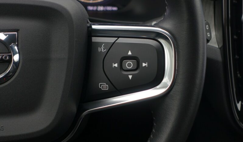 VOLVO XC 40 T5 HYBRIDE RECHARGEABLE GEARTRONIC 262 CH  INSCRIPTION complet