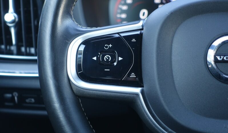 VOLVO V 60 T8 AWD HYBRIDE RECHARGEABLE GEARTRONIC R-DESIGN complet