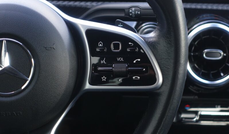 MERCEDES CLASSE A 180d 8G-DCT complet