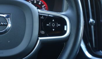 VOLVO V 60 T8 AWD HYBRIDE RECHARGEABLE GEARTRONIC R-DESIGN complet