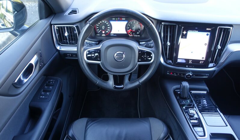 VOLVO V 60 T8 AWD HYBRIDE RECHARGEABLE GEARTRONIC R-DESIGN complet