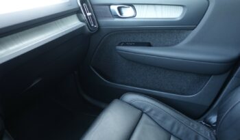 VOLVO XC 40 T4 HYBRIDE RECHARGEABLE GEARTRONIC 211 CH ( 129 CH + 82 CH ) INSCRIPTION complet