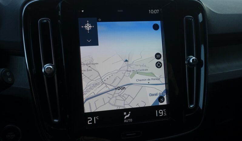 VOLVO XC 40 T4 HYBRIDE RECHARGEABLE GEARTRONIC 211 CH ( 129 CH + 82 CH ) INSCRIPTION complet