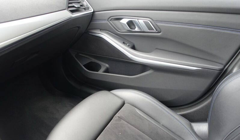 BMW 320 E TOURING HYBRIDE RECHARGEABLE 204 CH PACK M complet