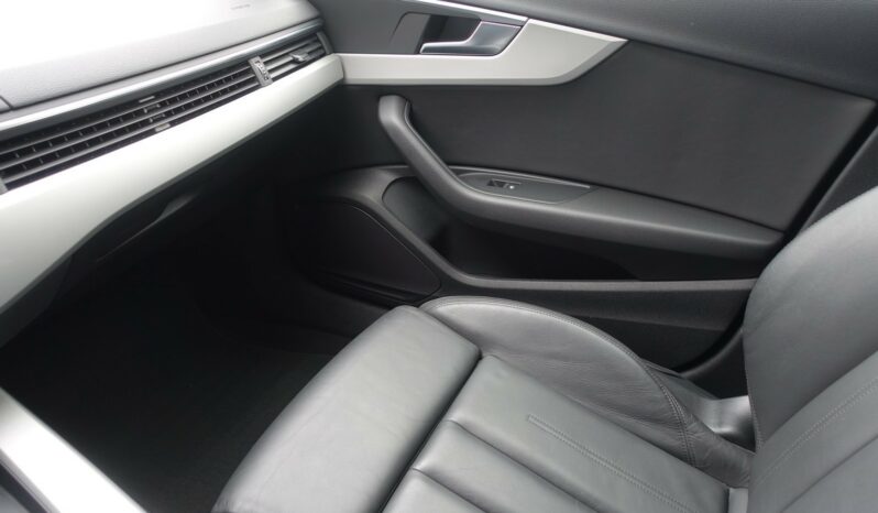 AUDI A4 AVANT 30 TDI MHEV S-TRONIC complet