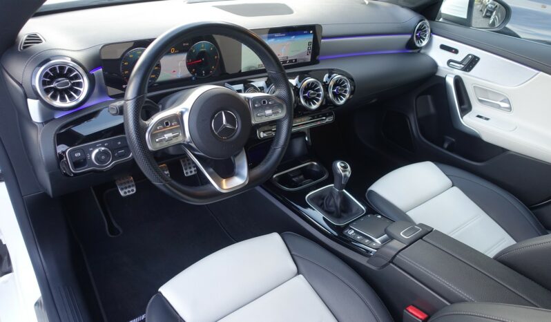 MERCEDES CLA 180D BERLINE AMG-LINE complet