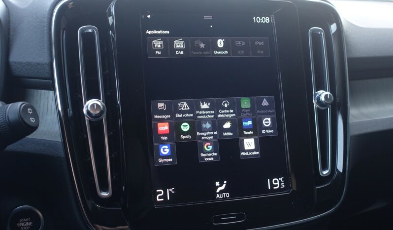 VOLVO XC 40 T4 HYBRIDE RECHARGEABLE GEARTRONIC 211 CH ( 129 CH + 82 CH ) INSCRIPTION complet