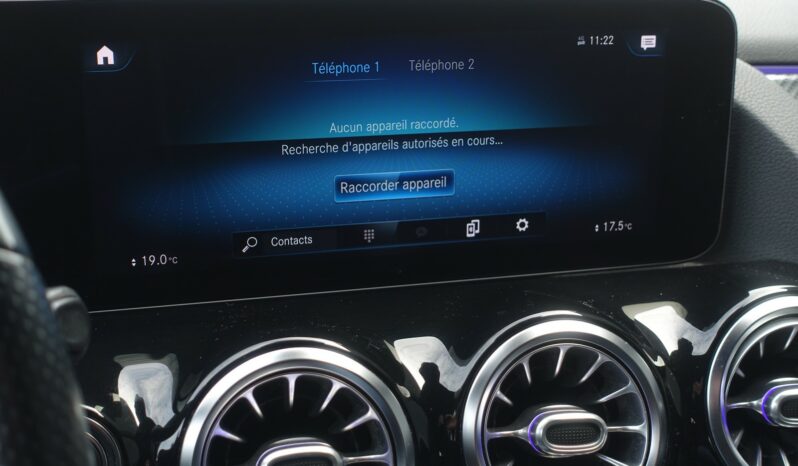 MERCEDES CLASSE GLA 200D 8G-DCT AMG-LINE complet