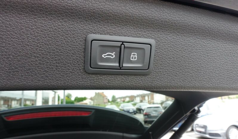 AUDI Q3 35 TDI 150 CH S-TRONIC complet