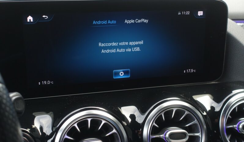 MERCEDES CLASSE GLA 200D 8G-DCT AMG-LINE complet