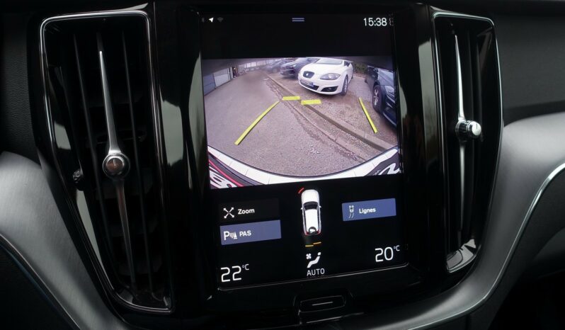 VOLVO XC 60 D4 2.0 L GEARTRONIC 163CH MOMENTUM complet