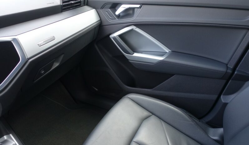 AUDI Q3 35 TDI 150 CH S-TRONIC complet