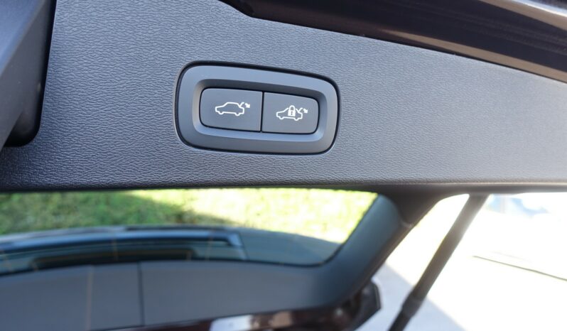 VOLVO V 60 T8 AWD HYBRIDE RECHARGEABLE GEARTRONIC R-DESIGN complet